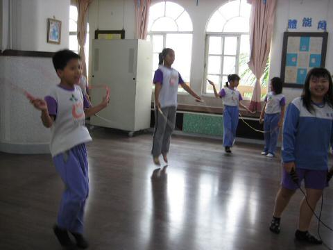 rope skipping03.JPG